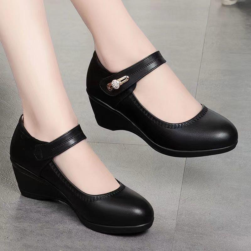 【Oferta limitowana – 50% taniej!】【35-41】Miękkie skórzane buty na obcasie z miękką podeszwą, antypoślizgowe skórzane buty dla mamy